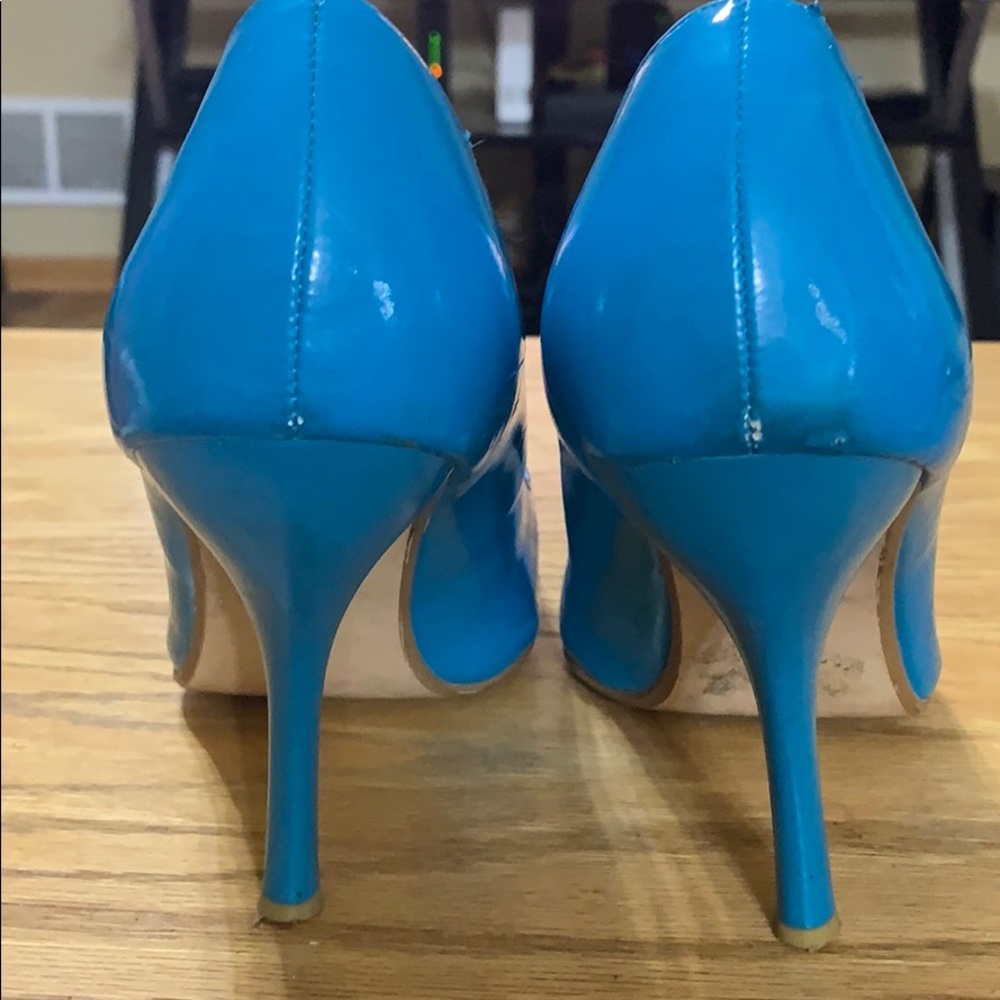 Stilettos - Picture 3 of 5